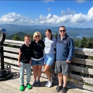 Meet your Posher, Kelly